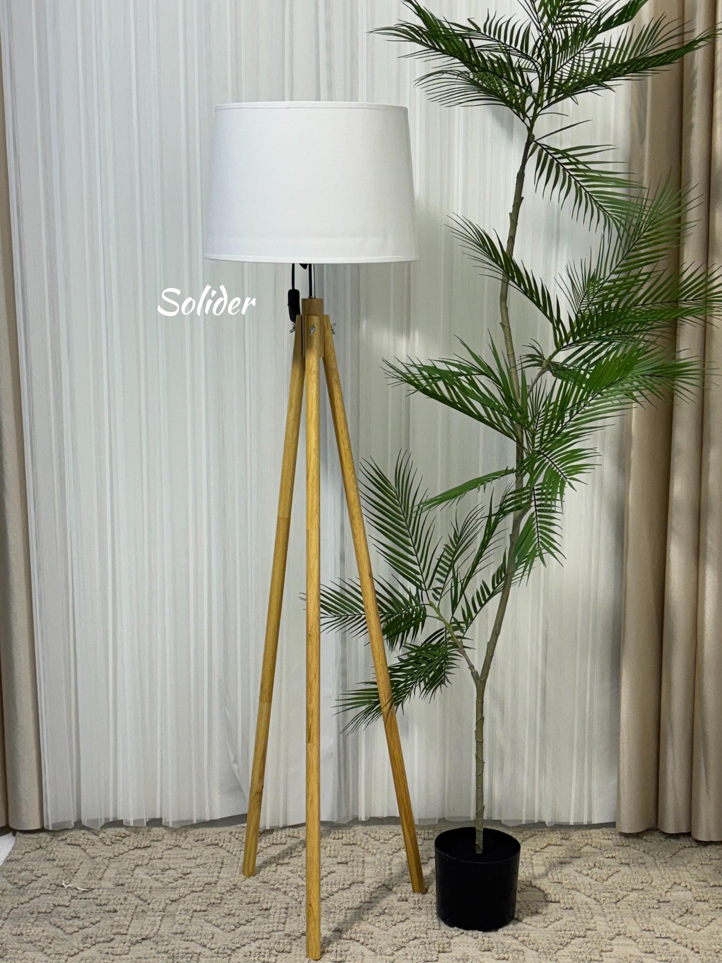 Floor lamp